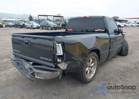 2003 Chevrolet Silverado 1500 Ls z USA, uszkodzony, nr VIN 1GCEC14V93Z170835